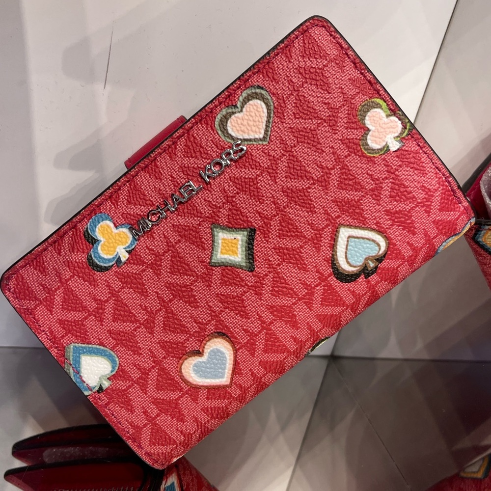 MICHAEL KORS Jet Set Medium Printed Signature Logo Bifold Wallet
Dark Raspberry - Picture 4 of 16
